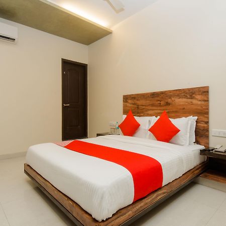 Hotel Sai Comforts Bapane Exteriér fotografie